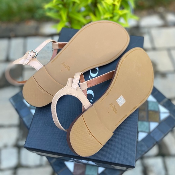 Coach Leila Leather Sandal - Picture 7 of 15